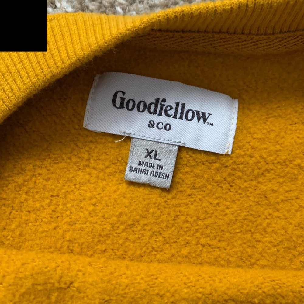 Sweater - Picture 3 of 3